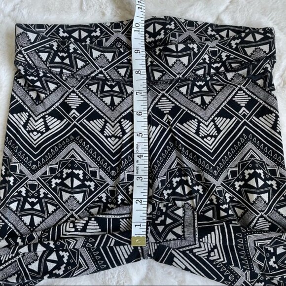 Victoria’s Secret PINK | Printed Yoga Aztec Festival Print Leggings | Size Small - Picture 13 of 13